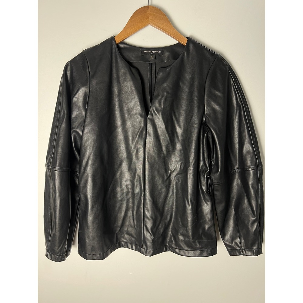 Banana Republic Faux Leather‎ Top Wm XS Black Collarless V-Neck Minimalist Goth